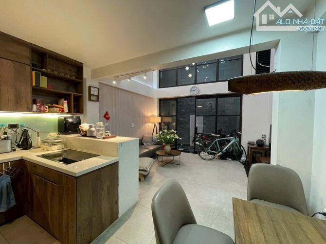 Bán nhà riêng tại Ngọc Khánh, Ba Đình, cách ô tô 30m, DT 65m2, view đẹp, giá tốt chỉ 13 tỷ - 4