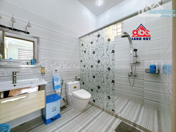 NP818 Bán biệt thự 1 trệt 2 Lầu  KDC Phúc Hiếu, gần Aeon Mall - Giá chỉ 13tỉ500tr - 4