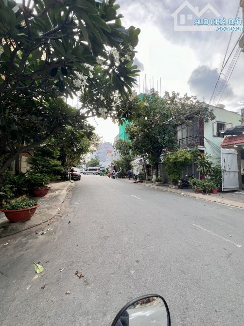 B.ÁN NHÀ 3 TẦNG KDC ĐỒNG BỘ - SÁT BÊN VINCOM Q7 - NHỈNH 10ty TL - 4