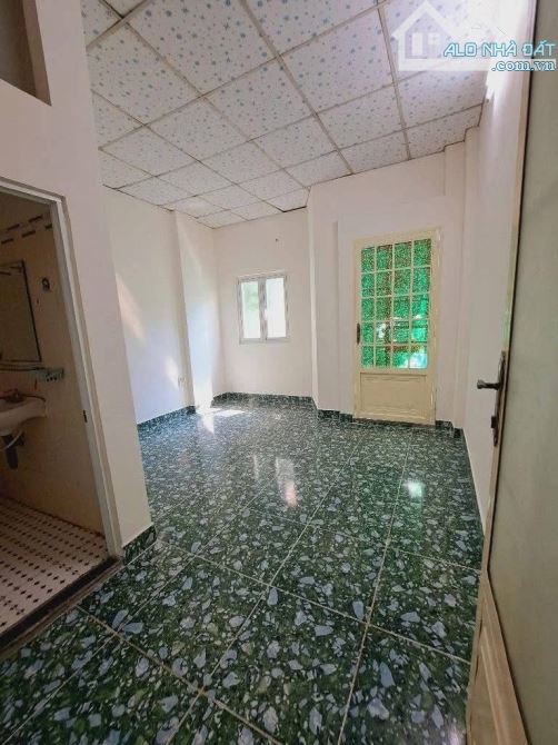 Nhà Lê Văn Khương giáp Gò vấp, 4x11, 100m ra HXH chỉ Nhich 3 tỷ - 4