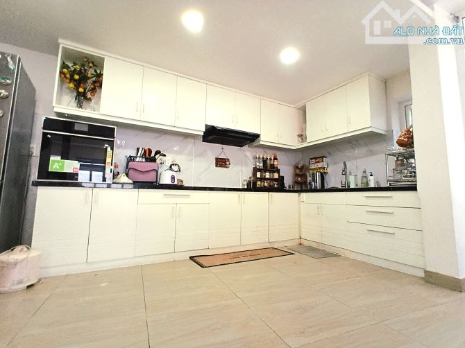 Bán Căn Biệt Thự - 3 Tầng x 158m²(7,9 x 20) Đường Hoàng Hoa Thám - Bình Thạnh - 23 Tỷ 💥 - 4
