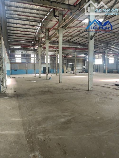 Cho thuê kho chứa hàng 10.000m2 TP Dĩ An, Bình Dương giá 100k/m2 DT743A - 4
