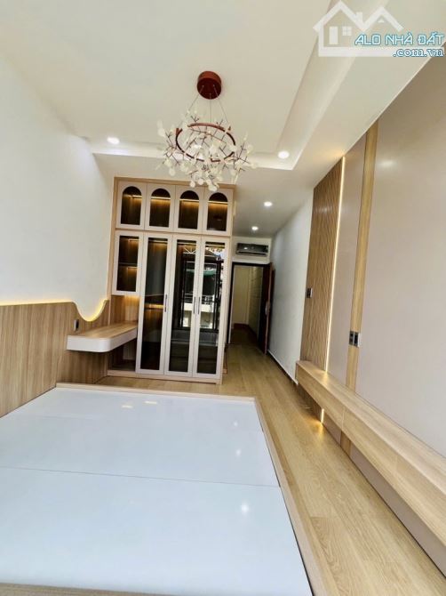NHÀ Đẹp NGAY TRUNG TÂM QUẬN 3 CMT8 –  HẺM Ô TÔ – 5 TẦNG CHẮC CHẮN THANG MÁY – CHỈ 8.99 TỶ - 4