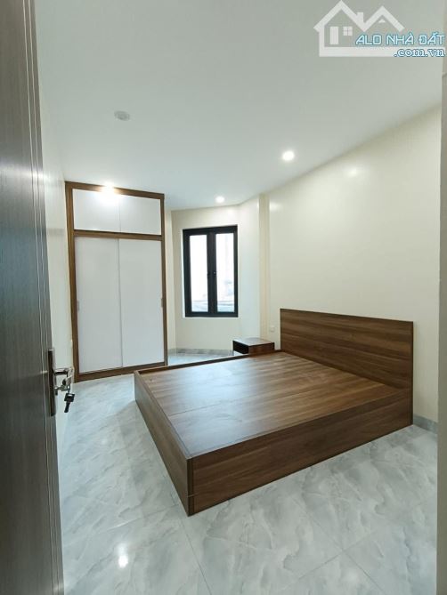 RẺ VÔ ĐỊCH - CHDV PHỐ NHỔN - QL32 - 5 TẦNG 7 PHÒNG KHÉP KÍN - DÒNG TIỀN 350TR/NĂM - 4