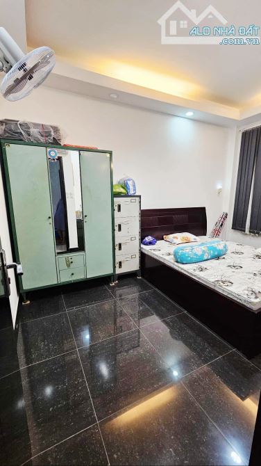 🏡 🚘 Ô TÔ VÀI BƯỚC - VÒNG XOAY LÊ ĐẠI HÀNH - GIÁP Q.5 & Q.10 - 4 TẦNG SÂN THƯỢNG NGANG 5M - 4