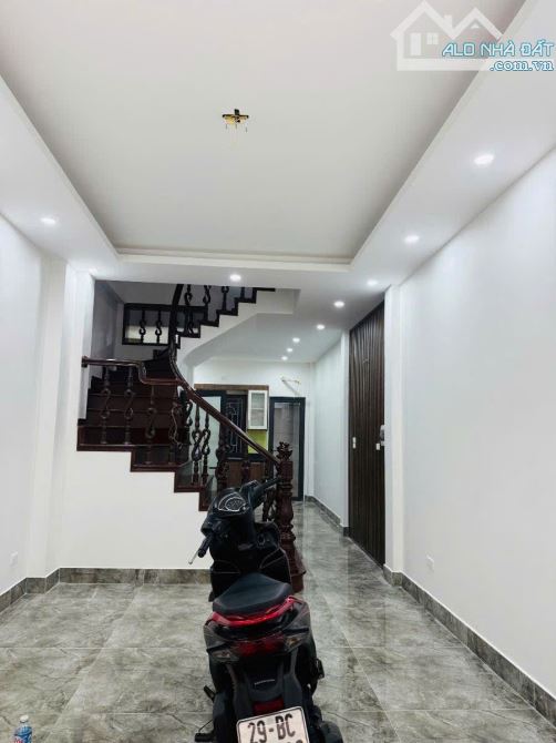 HAI THOÁNG NGÕ THÔNG GẦN CÔNG VIÊN CẦU GIẤY 50M2 MT 3.6m  DƯƠNG QUẢNG HÀM 10.5 T - 4