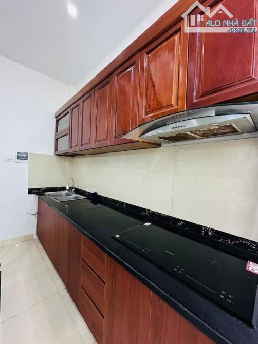 Bán nhà 5 tầng trong ngõ đình thôn từ Liêm Hà Nội - 4