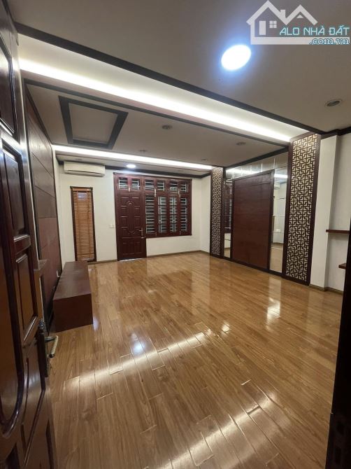 BÁN NHÀ PHÂN LÔ KIM ĐỒNG, 90M2, 5 TẦNG,MT 5M GIÁ 24,7 TỶ, OTO TRÁNH KINH DOANH - 4