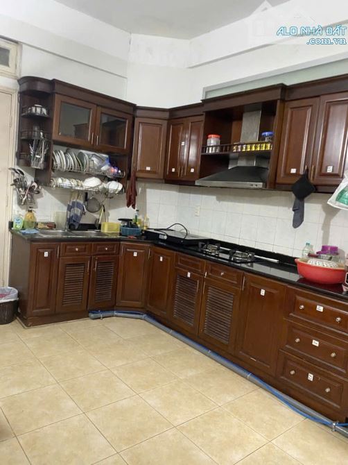 Chung cư CT1 mặt đường Đỗ Nhuận, Ngoại Giao Đoàn -69m -2 ngủ -Tầng giữa - Lô góc - 4
