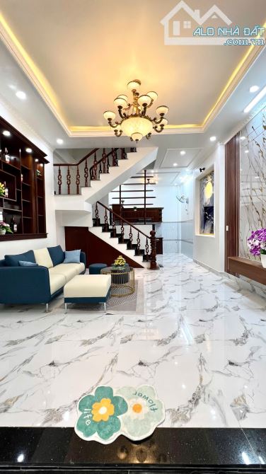 Bán nhà Quận 12 giá 5 tỷ hơn tí 3 Tầng, HXH tránh, khu đồng bộ vip 4.7 x 13 - 5