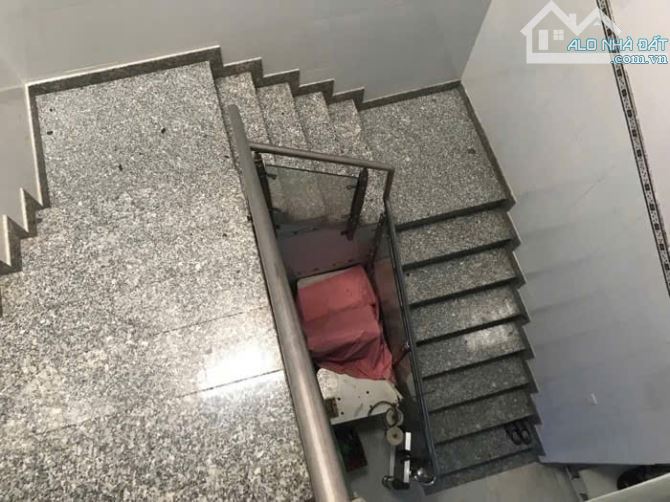 Bán kho xưởng - ngang lớn - hẻm 5m - Võ Thị Phải - Ngay Chợ - 253m2 - Giá 11,8 tỷ - 5