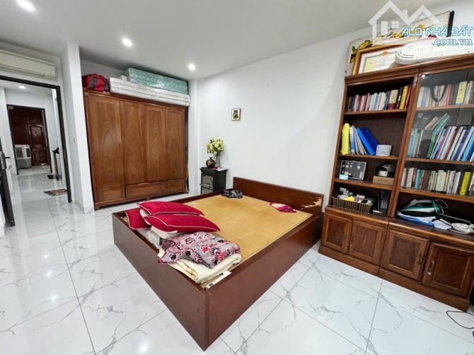 48m * 3 Tầng mới Xây_ Đông Dư Giáp Hải -NHÀ ĐẸP - ĐỦ CÔNG NĂNG -Ô TÔ ĐỖ CỔNG - 5