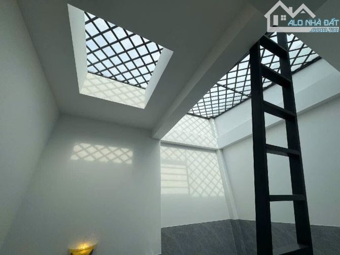 Vila Xây Mới 4Tầng Đẹp Lung Linh, N.9m X D.7m, Đường 10m Khu Sầm Uất Chợ Tân Hương - 5