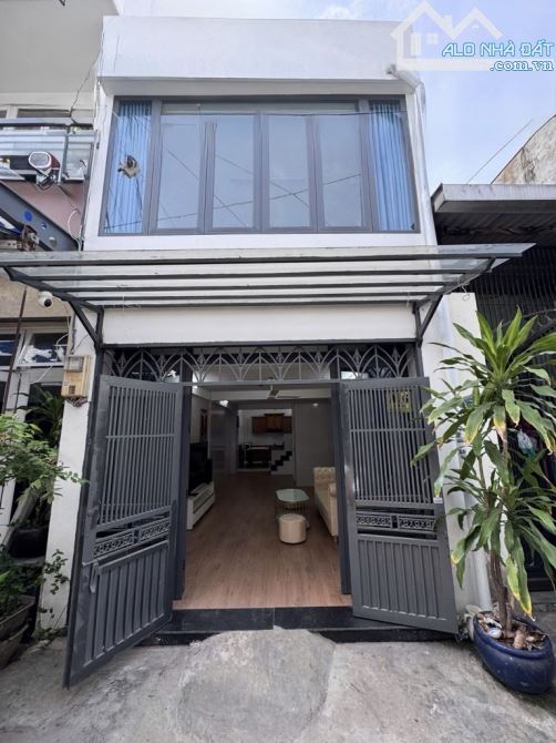 B.ÁN NH.À SIÊU PHẨM TÂN BÌNH XE HƠI NGỦ TRONG NHÀ - 2 TẦNG - 49M2 -2 PN - VỊ TRÍ CỰC ĐẸP - 5