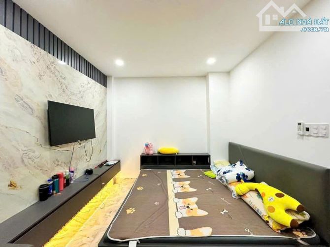 Cần bán nhanh nhà hẻm 6m Đào Tông Nguyên, NB, Dt 5x10m, 3 lầu, ST. Giá 6,15 tỷ - 5