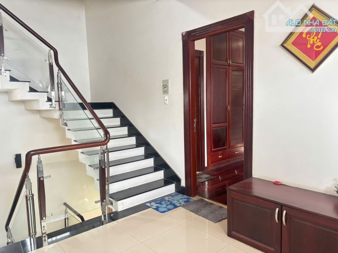 BIỆT THỰ 300M2 - MẶT TIỀN ĐƯỜNG TRƯƠNG VĂN THÀNH, HIỆP PHÚ, QUẬN 9 - 5