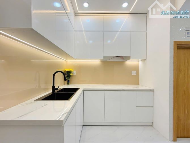 🧧 Sổ Hồng Trao Tay !! sở hữu ngay căn nhà đường Lê Minh Xuân - Tân Bình / Giá 2 Tỷ 650 - 5