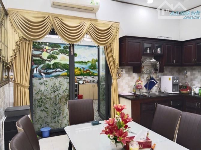 BÁN NHÀ MẶT TIỀN ĐƯỜNG DƯƠNG CÁC LỢI,TT NHÀ BÈ.( GIÁ 11TY - 5