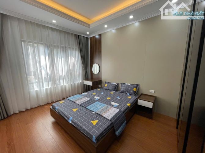 BÁN NHÀ GIẢNG VÕ ĐỐNG ĐA 50m 4Tầng Mt 4m GIÁ 12.5 TỶ NGÕ THÔNG 2 THOÁNG KINH DOANH. - 5