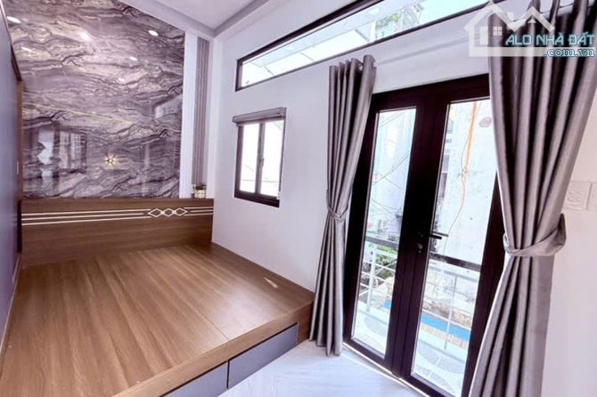 Bán nhà hẻm 3m, Thích Quảng Đức, Phú Nhuận, 193 m² (4m x 5m), nhà đẹp - Giá 4.4 tỷ TL - 5