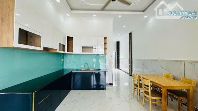 Nhà đẹp HXH cách mặt tiền đường DT 826 vài trăm mét DT to giá chưa đến 2x tỷ - 5