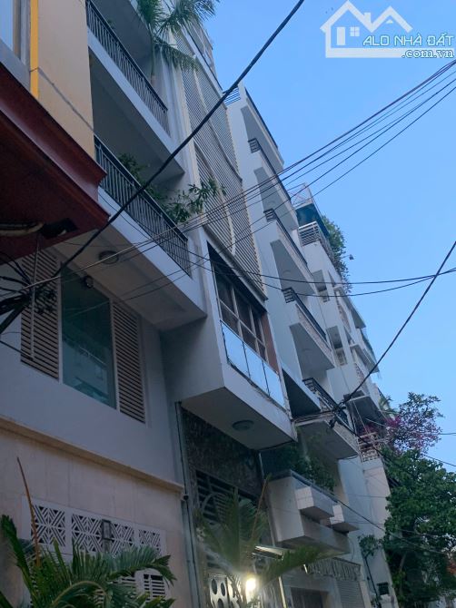 HẺM 8M - 5 TẦNG - GẦN AN DƯƠNG VƯƠNG Q.5 - GẦN 40m2 - VÔ Ở LIỀN. - 5
