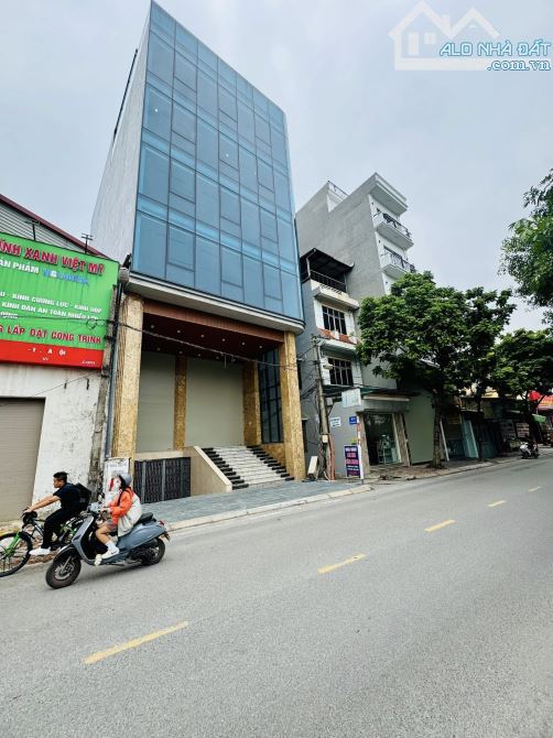 BÁN TÒA NHÀ MẶT ĐƯỜNG TRỊNH ĐÌNH CỬU. 200M2 - 9 TẦNG, THAG MÁY. THÔNG SÀN.