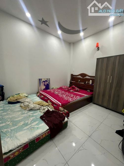 Chủ Gấp Bán Giảm Giá - Đường Hương Lộ 2 - Ngã Tư Bốn Xã - Hẻm 6m - 3 Tầng - chỉ 5 tỷ 050 - 5