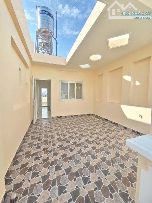 TRƯỜNG CHINH, Q12 - NHÀ MỚI Ở NGAY-  4 TẦNG 83M2 - 4x24 - XH NGỦ NHÀ 4PN- 5WC- 9 TỶ - 5