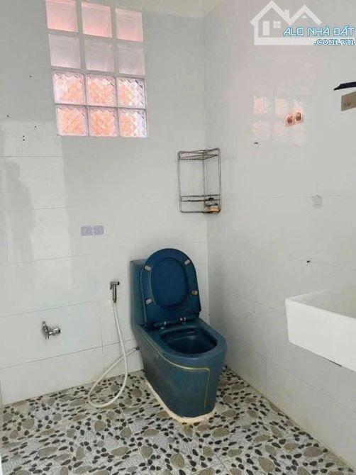 Cần tiền bán gấp căn nhà tại võ thị nhú , tân phú trung dt 115m2 giá 754 triệu, sổ riêng - 5