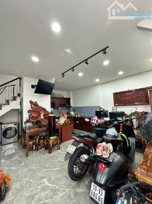 Nhà 2 tầng đường Nhiêu Tứ gần Phan Đăng Lưu quận Phú Nhuận, sổ hồng hoàn công 6,3 tỷ - 5
