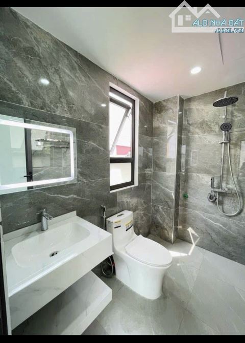 SÀI ĐỒNG – NHÀ 5 TẦNG CÓ SÂN VƯỜN RIÊNG – GIÁ CỰC MỀM – 6,8 TỶ - 5