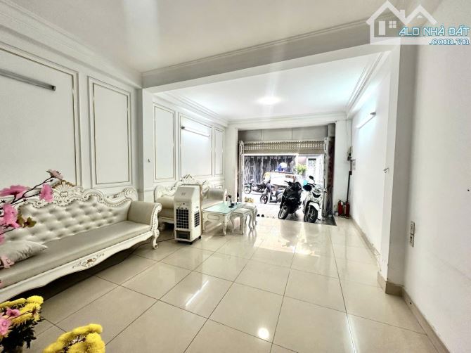 🏡 MẶT TIỀN 3 TẦNG ĐẸP - ĐƯỜNG 10M CÓ VỈA HÈ - NGUYỄN XÍ, P26, BÌNH THẠNH 🚗 - 5
