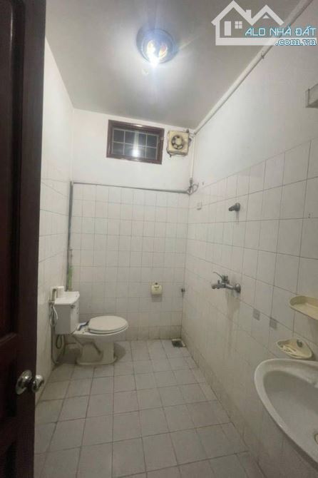 Bán Nhà Ngõ Nguyễn Viết Xuân – 80m² – 4 Tầng – MT 4.6m – Ô Tô Tránh – Khu Toàn Biệt Thự - 5