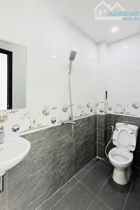 Bán nhà Bùi Quang Là, p12 Gò Vấp, Hẻm xe hơi, 50m2, 4 phòng ngủ, nhỉnh 6 tỷ - 5