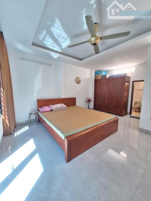 Nhà Nguyễn Trãi – ô tô đỗ cửa – 32m² – 5 tầng – 6.5 tỷ - 5