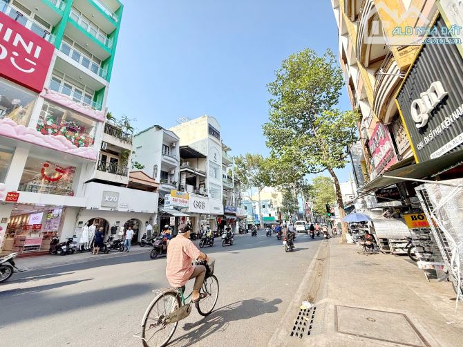 Cho thuê tòa nhà 6 lầu mặt tiền kinh doanh đường Nguyễn Trãi P.2 Quận 5 - 5