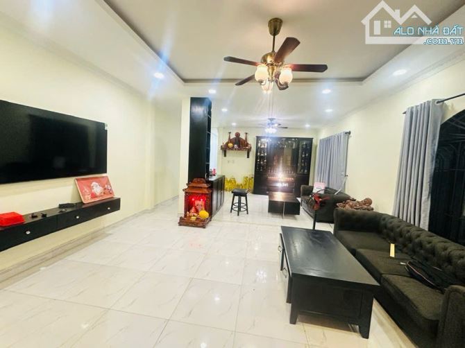 Bán biệt thự MiNi, sát Phạm Văn Đồng Thủ Đức DT 170m2 giá chỉ hơn 9 tỷ, SHR. - 5
