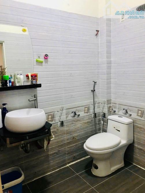 NHà 4 Tầng 60m2 Hẻm Xe Hơi 5 Phòng Ngủ Phan Xích Long Phú NHuận Giá 9 Tỷ 9 - 5