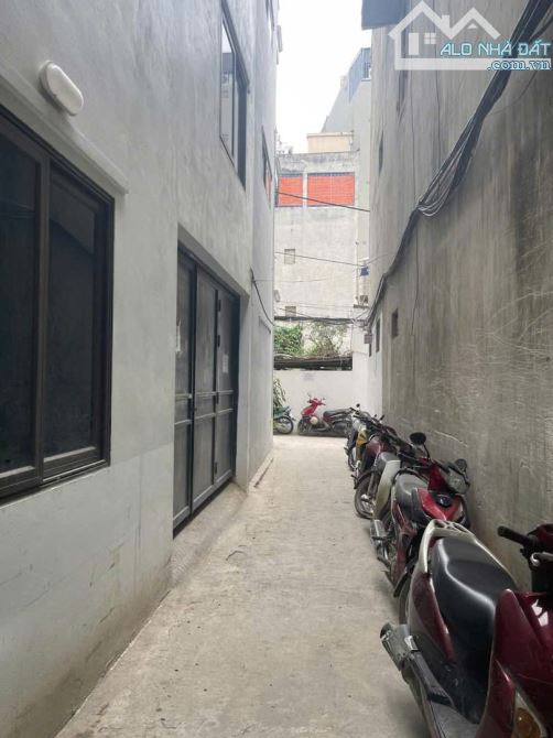 NHÀ VĂN HỘI - HỌC VIÊN TÀI CHÍNH - LÔ GÓC 3 THOÁNG - DT: 31/40M2, 5 TẦNG, MT 5M - 5,5 TỶ - 5