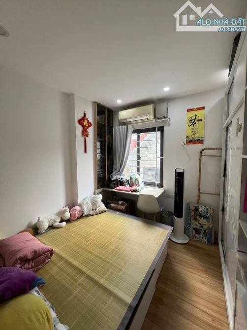 BÁN CĂN HỘ CCMN PHỐ HÀO NAM - ĐỐNG ĐA - NGÕ RỘNG CÁCH PHỐ CHỈ 50m   50m, 2 ngủ, full đồ, c - 5