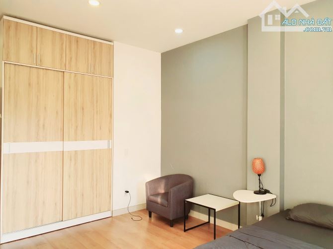 Căn Hộ View Bờ kè Hoàng Sa Quận 3 Có Ban Công Gần Đại Học Kinh Tế, Cầu Lê Văn Sỹ - 5