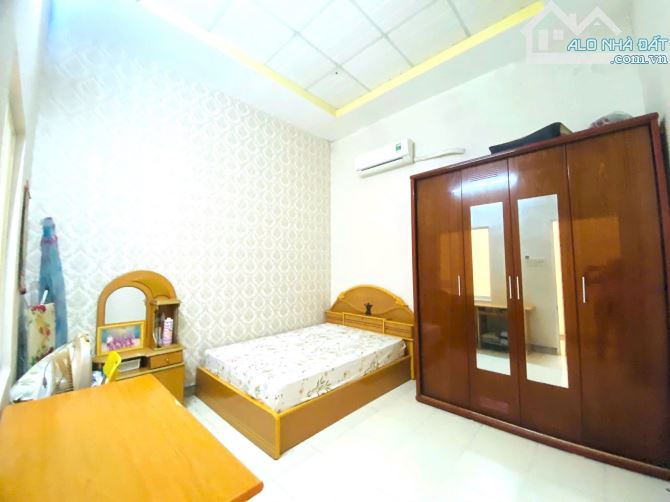 NHÀ ĐẸP THỊ TRẤN DIÊN KHÁNH CÁCH BIỂN 13 phút - 6