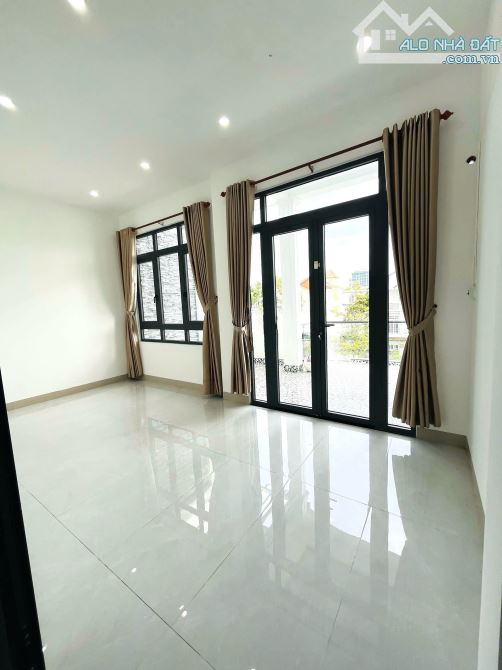 NHÀ CHO THUÊ TRỆT 2 LẦU MỚI ĐẸP - FULL MÁY LẠNH - TRỤC CHÍNH NAM LONG - 6