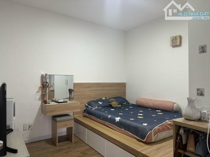 Căn hộ 86m2, 2p ngủ, 2wc,Full Nt, C/c Bàu Cát, p10, Tân Bình chỉ 11tr/th - 6