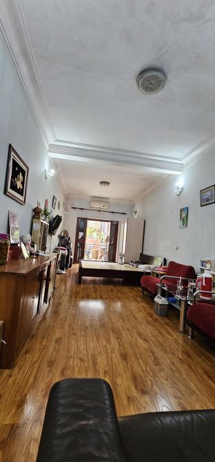 Nhà mặt Phố Đông Các, Đống Đa, ô tô đỗ cửa, DT: 70m2, 4 tầng giá chỉ 30.8 tỷ - 6