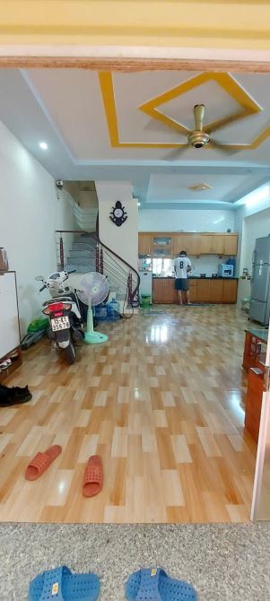 Spcc Bán nhà 455 đằng hải Thông số : 40m2 nhà 3 tầng  - cấu trúc nhà : phòng khách , phòng - 6