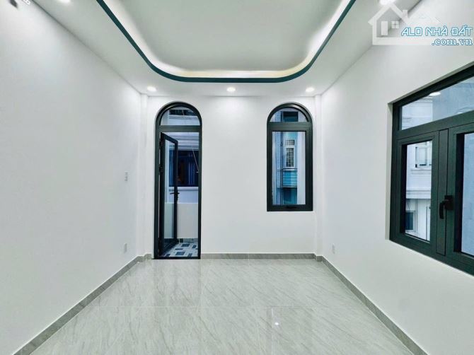 (SÀN 52M2) NHÀ 4 TẦNG SÁT ĐH VĂN LANG, LÔ GÓC, FULL NỘI THẤT CAO CẤP, GIÁ 6,950 TỶ TL - 6