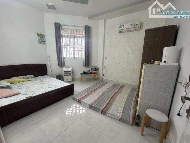 NHÀ VƯỜN GÓC 2 MẶT TIỀN - 1 TRỆT, 1 LẦU, SÂN THƯỢNG  - Diện tích đất: 93m2 ngang 5,5 x17 - 6
