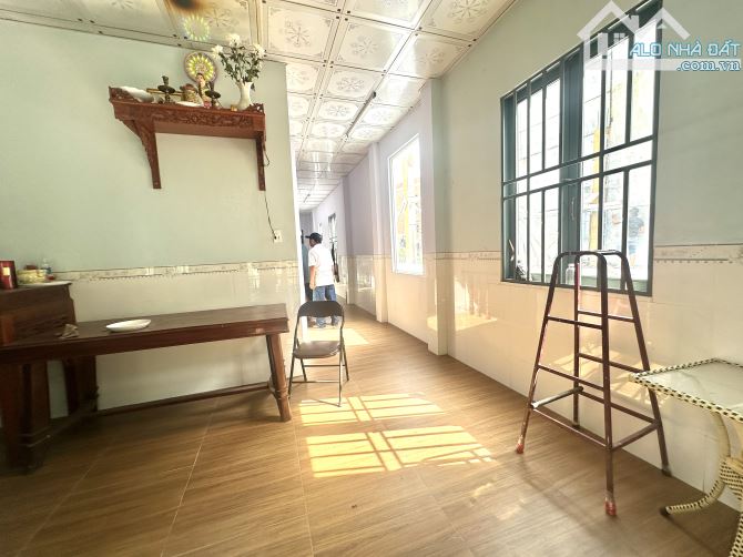 Nhay 2 tầng mặt tiền đường kinh doanh buôn bán đông hoà - 6